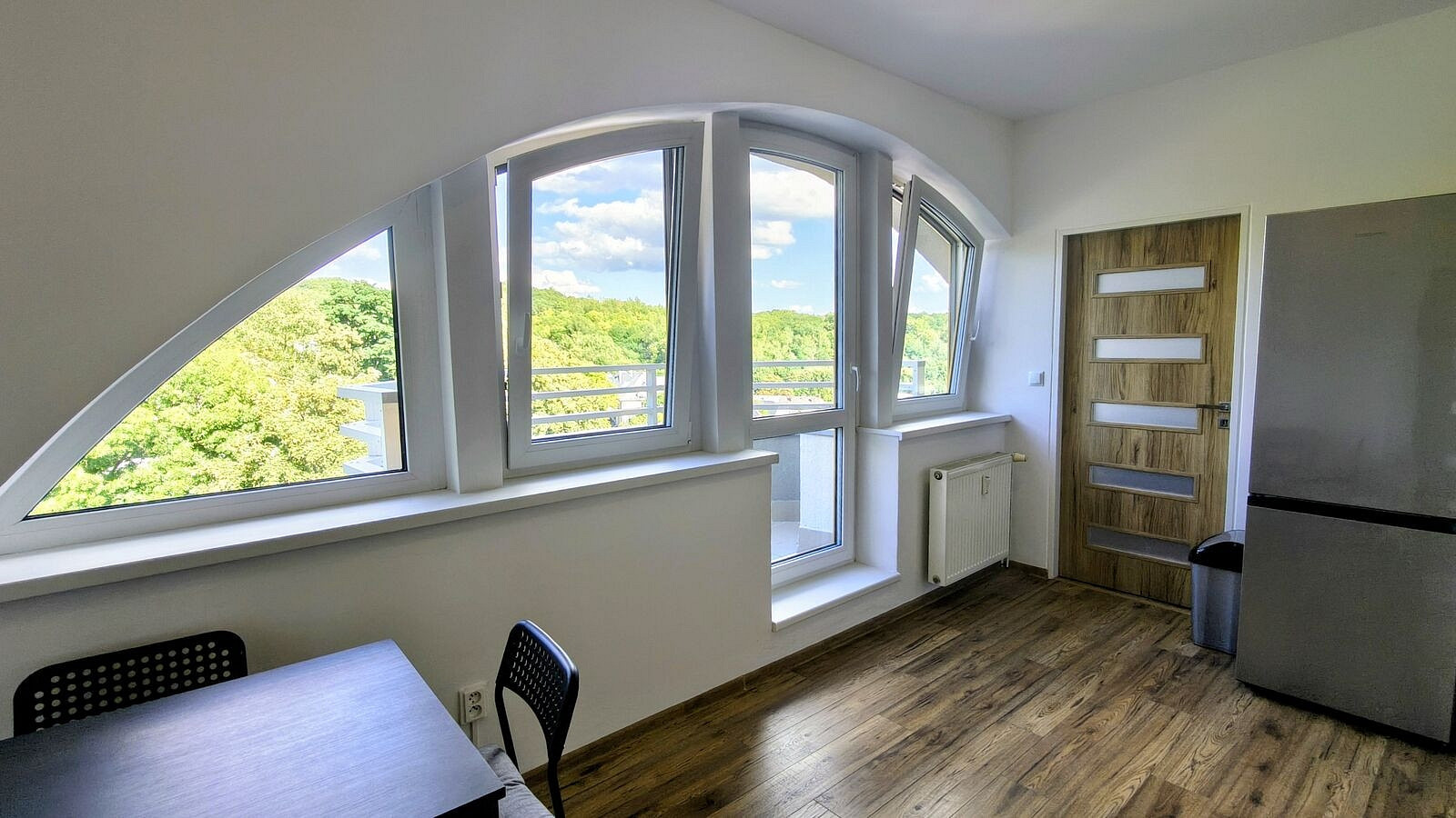 Pronájem bytu 3+1 88 m² – fotografie 3