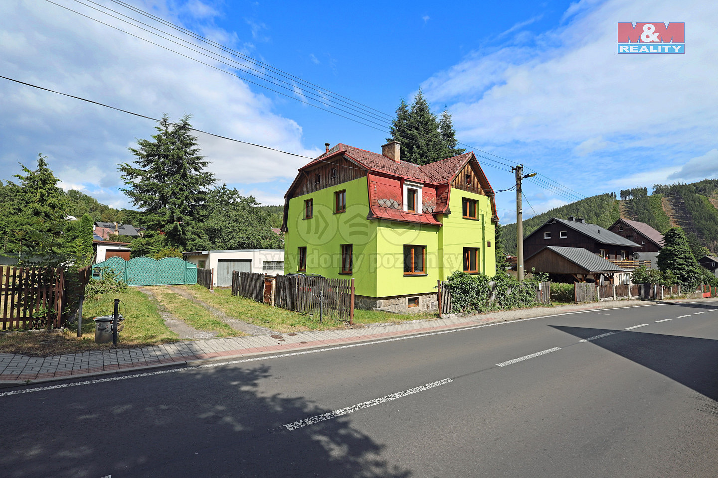 Prodej domu 200 m² s pozemkem 1 149 m²