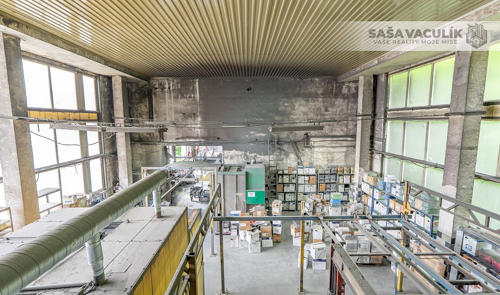 Prodej výrobních prostor 590 m², Vsetín – náhled fotky 6