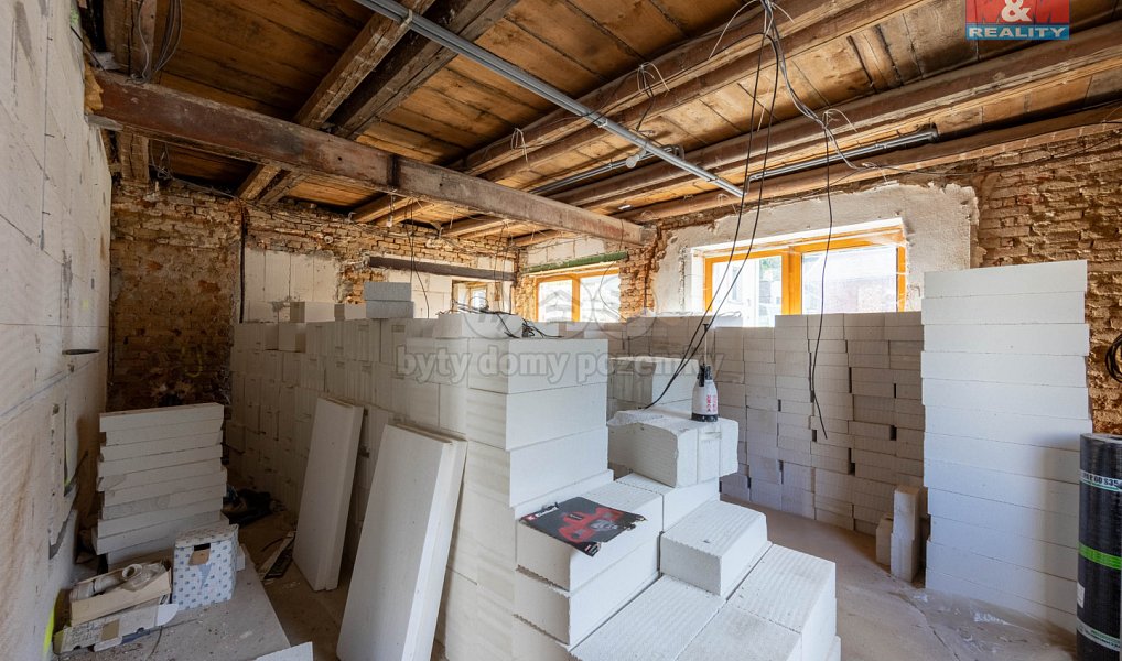 Prodej domu 278 m² s pozemkem 653 m², Kraslice – náhled fotky 9