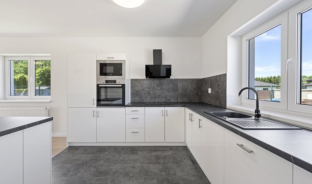 Prodej domu 107 m² s pozemkem 901 m², Mukařov – náhled fotky 4