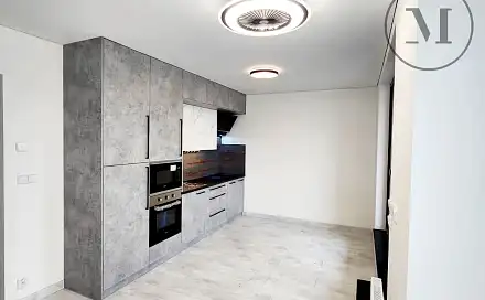 Pronájem bytu 1+kk 32 m²