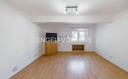 Pronájem bytu 1+kk 22 m², Kotěrova, Praha 6 - Dejvice