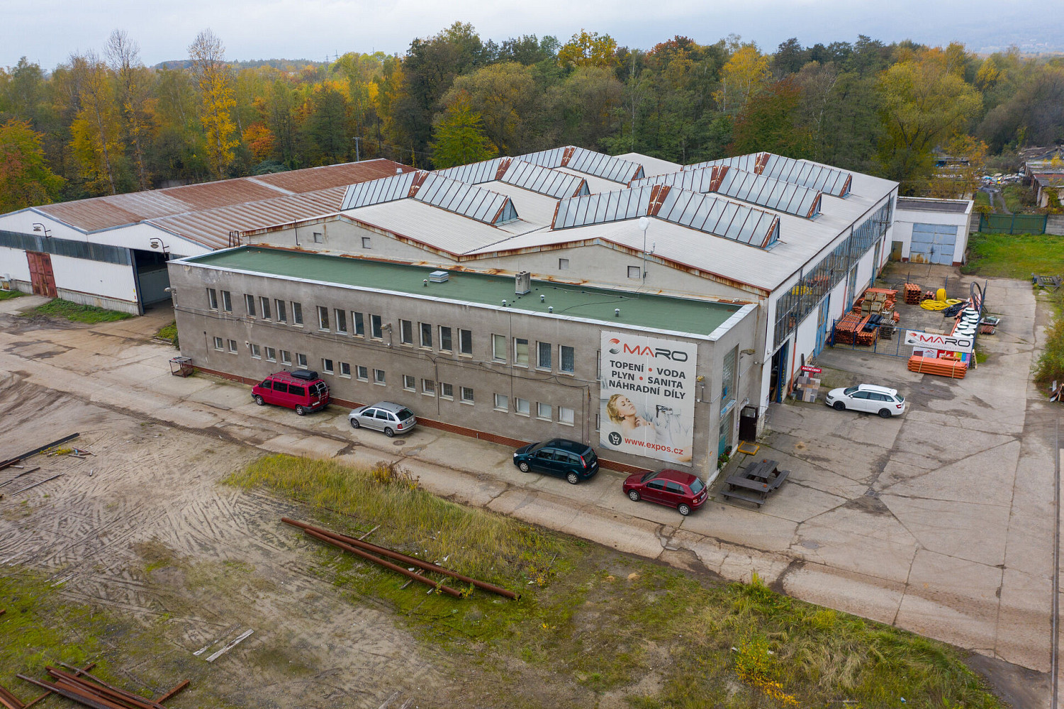 Prodej skladovacích prostor 2 208 m²