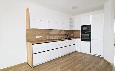 Pronájem bytu 4+kk 78 m²