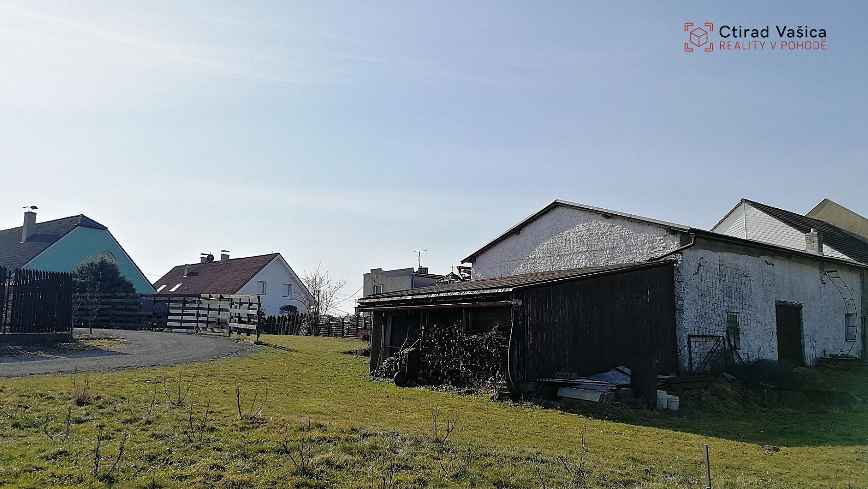Prodej stavebního pozemku 1 500 m² – fotografie 3