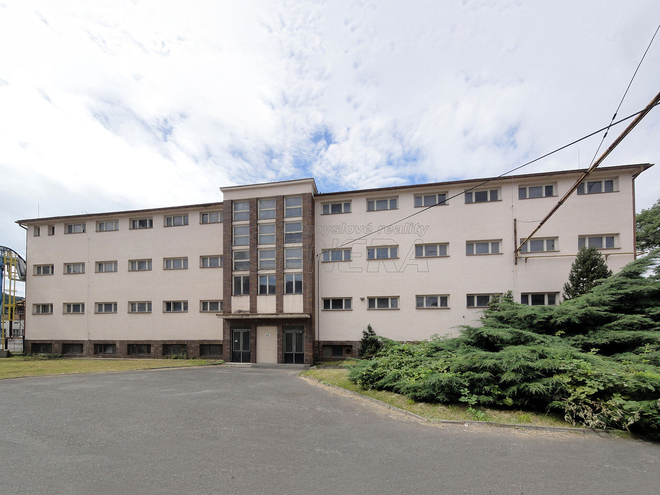 Pronájem skladovacích prostor 2 200 m² – fotografie 3