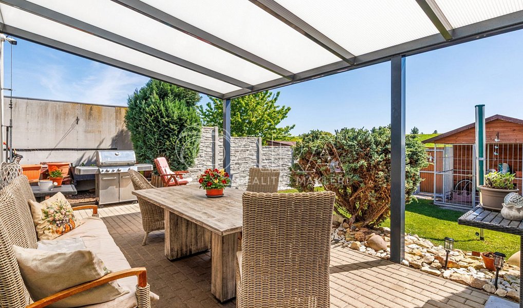 Prodej domu 174 m² s pozemkem 275 m², Zeleneč – náhled fotky 21