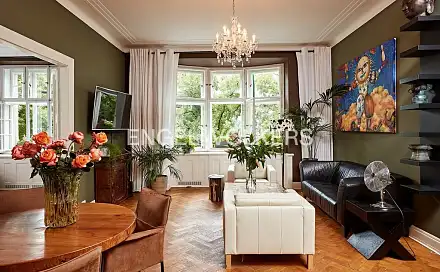 Pronájem bytu 3+1 105 m², Na hrobci, Praha 2 - Nové Město