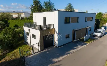 Prodej domu 177 m² s pozemkem 270 m², Plzeňská, Plzeň - Křimice