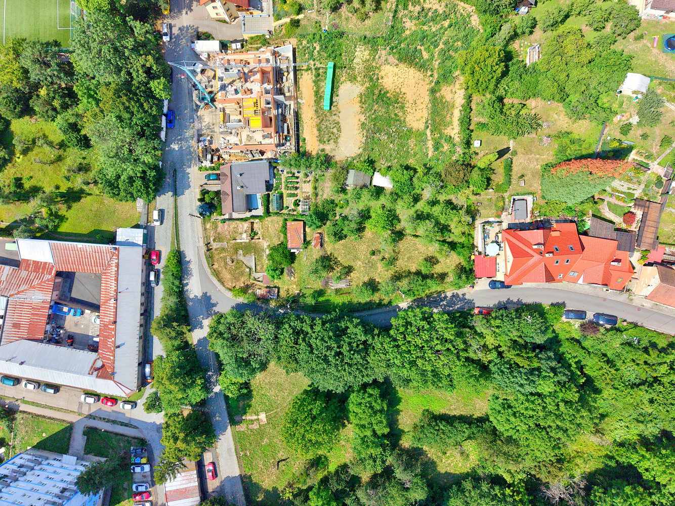 Prodej stavebního pozemku 1 013 m² – fotografie 2