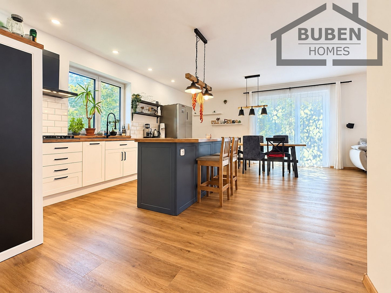 Prodej domu 141 m² s pozemkem 1 940 m² – fotografie 3