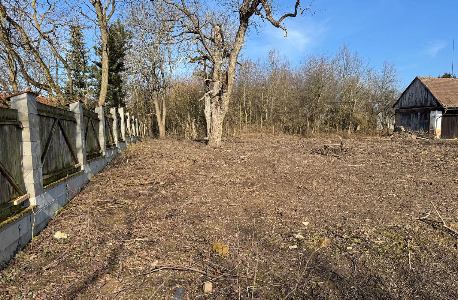 Prodej stavebního pozemku 910 m²