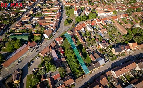 Prodej domu 250 m² s pozemkem 686 m², Náměstí, Rakvice, okres Břeclav