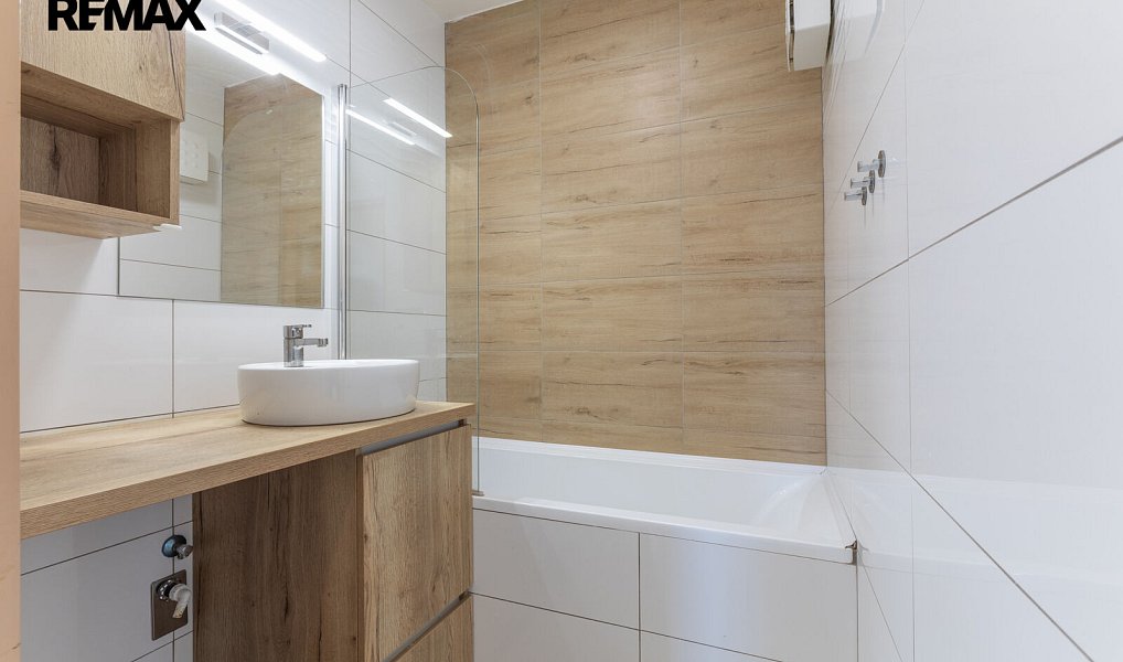 Pronájem bytu 3+1 73 m², Praha – náhled fotky 8