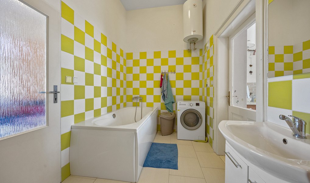 Prodej nájemního domu, činžáku 340 m², Nové Město nad Metují – náhled fotky 18