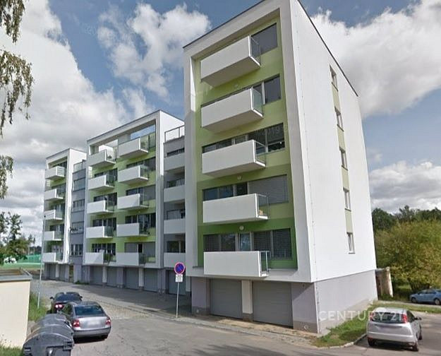 Pronájem, Garáže, 17 m2 - Jihlava Demlova ulice