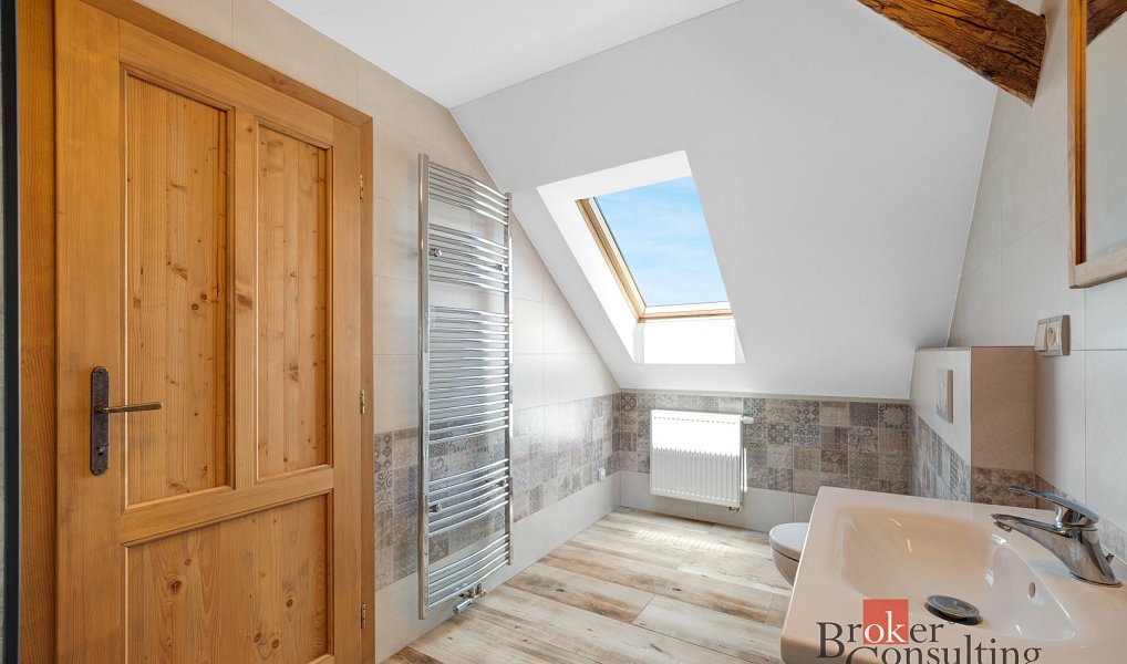 Prodej domu 450 m² s pozemkem 3 336 m², Lhotka – náhled fotky 46