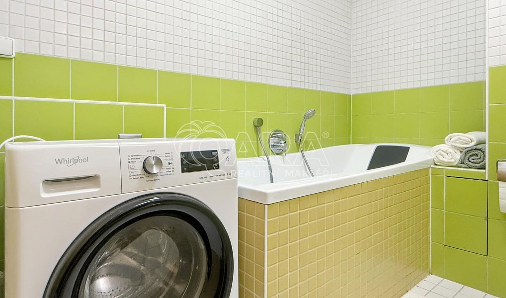 Prodej bytu 2+kk 101 m², Praha – náhled fotky 15