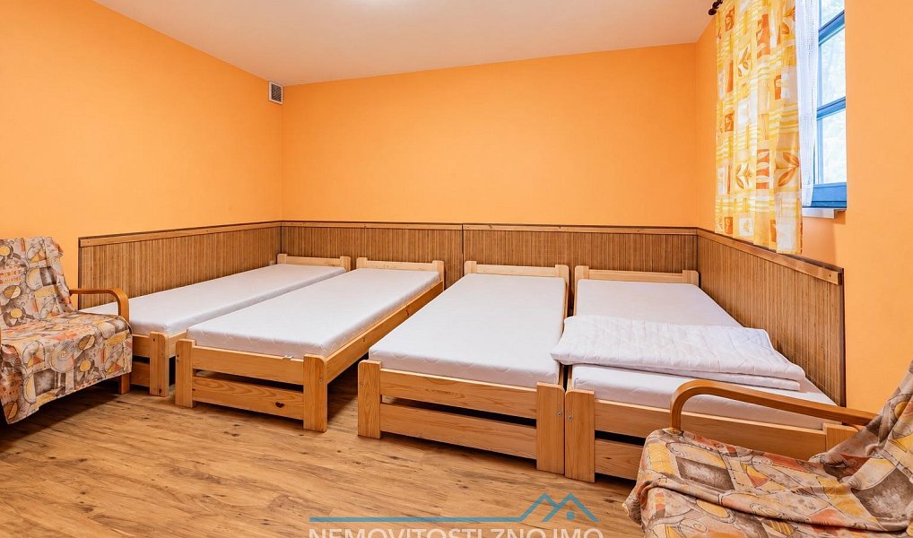 Prodej chaty/chalupy 180 m² s pozemkem 200 m², Štítary – náhled fotky 26