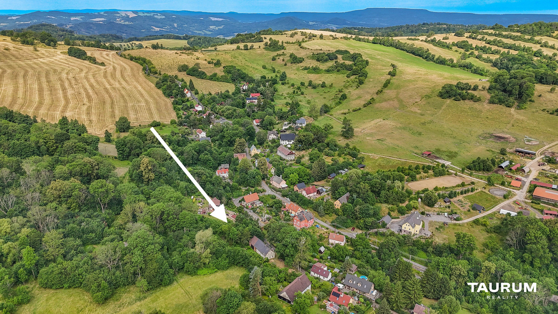Prodej stavebního pozemku 1 179 m² – fotografie 5