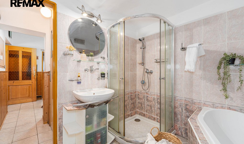 Prodej domu 90 m² s pozemkem 583 m², Horní Planá – náhled fotky 15
