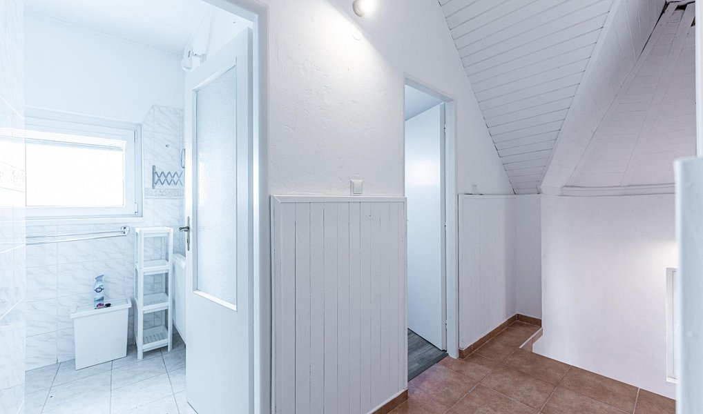 Pronájem domu 110 m² s pozemkem 300 m², Čisovice – náhled fotky 16