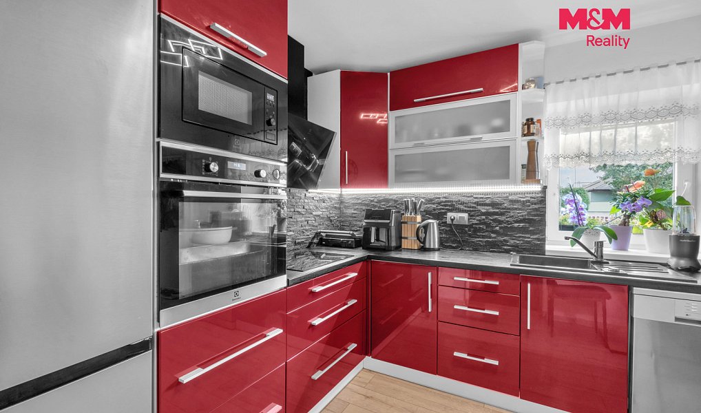 Prodej domu 105 m² s pozemkem 433 m², Rožďalovice – náhled fotky 2