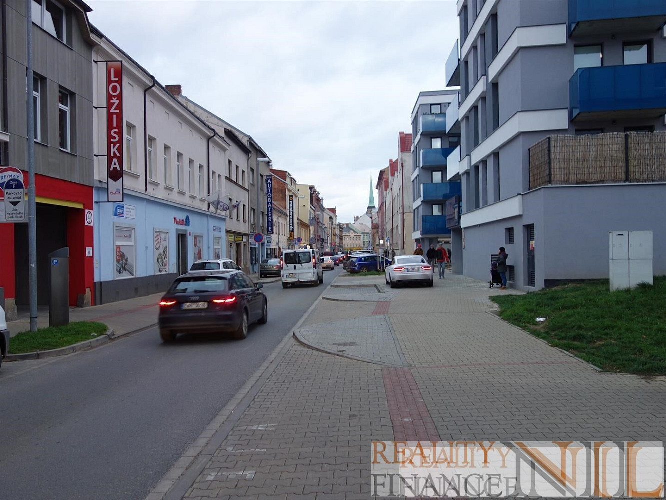 Nabízíme k pronájmu jedno garážové parkovací stání v Plzni v ulici Kollárova - Widok 3