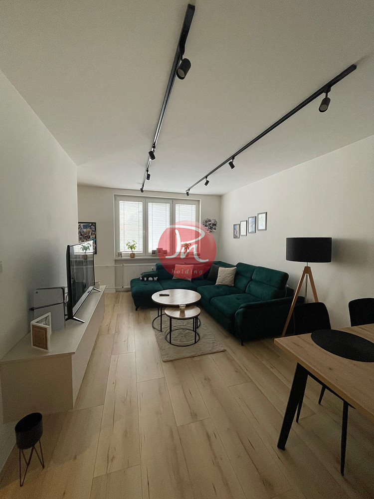 Pronájem bytu 2+kk 51 m² — photo 3
