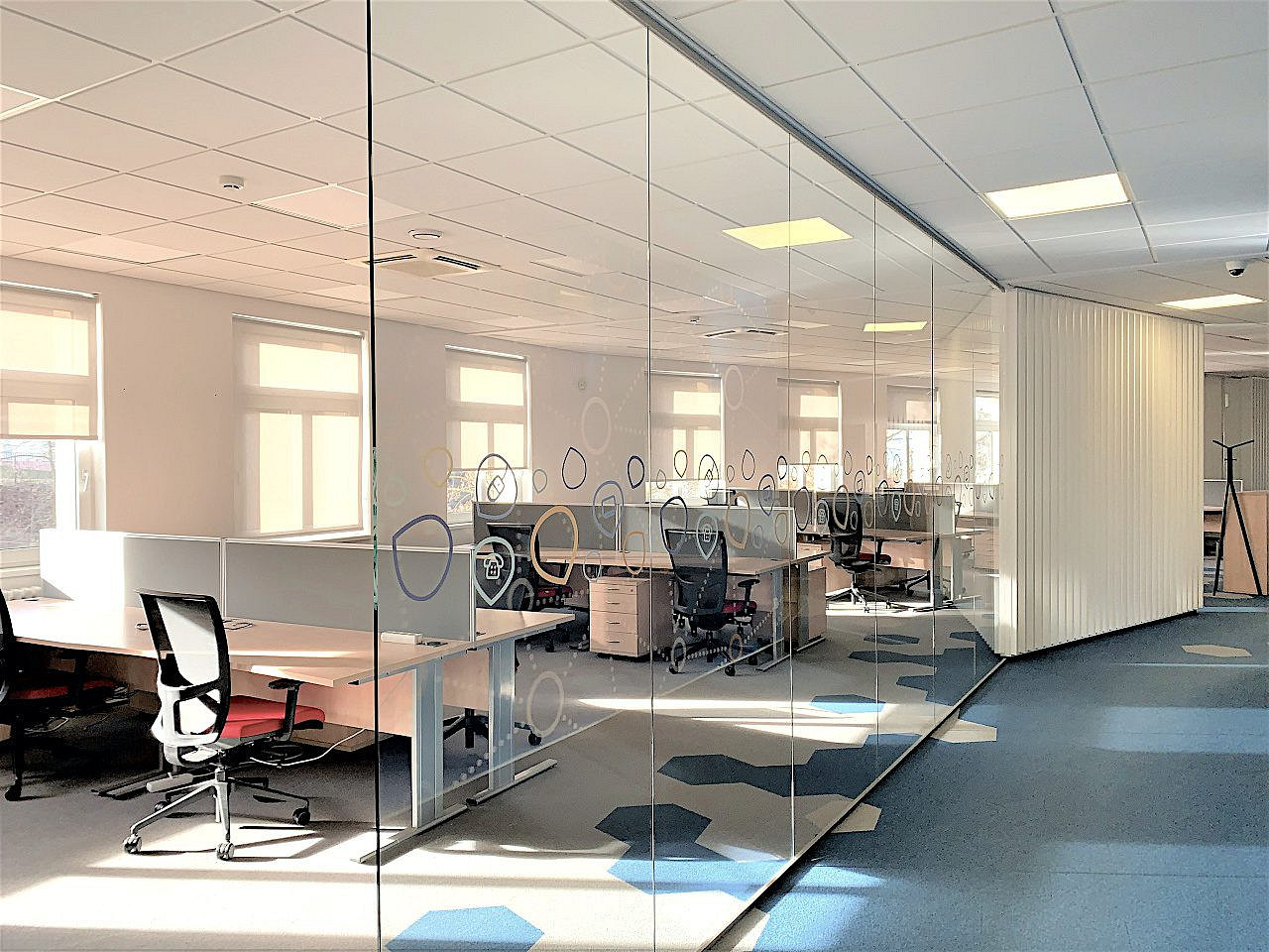 Pronájem kanceláře 454 m² – fotografie 4
