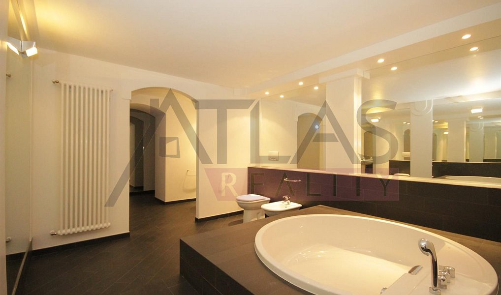 Pronájem bytu 3+1 134 m², Praha – fotka 1 z 6
