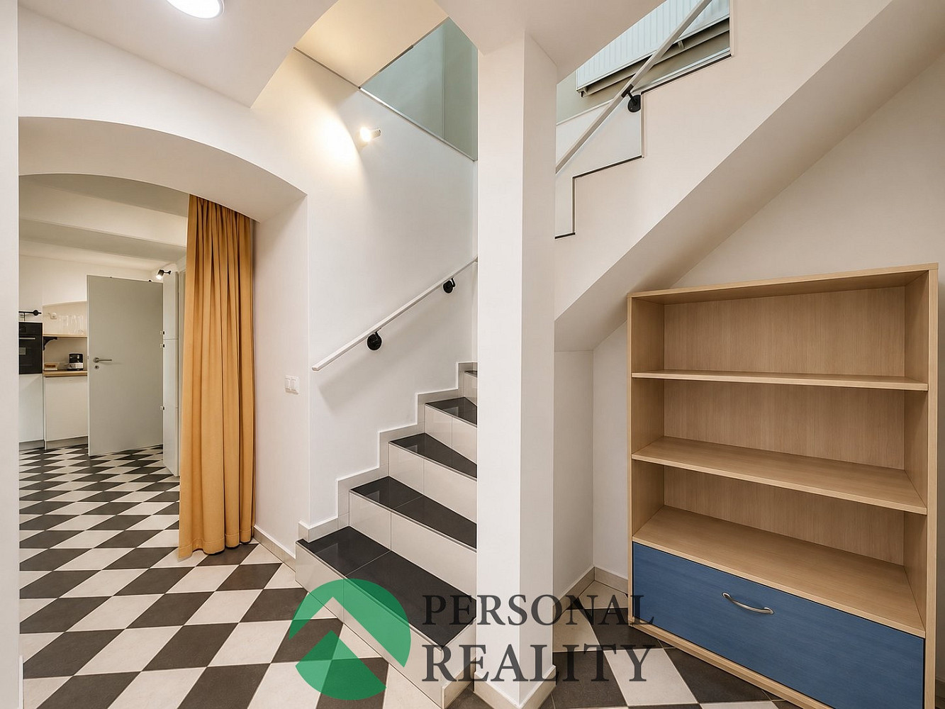 Pronájem kanceláře 58 m² – fotografie 4