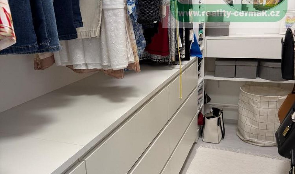 Prodej domu 300 m² s pozemkem 830 m², Holýšov – náhled fotky 13