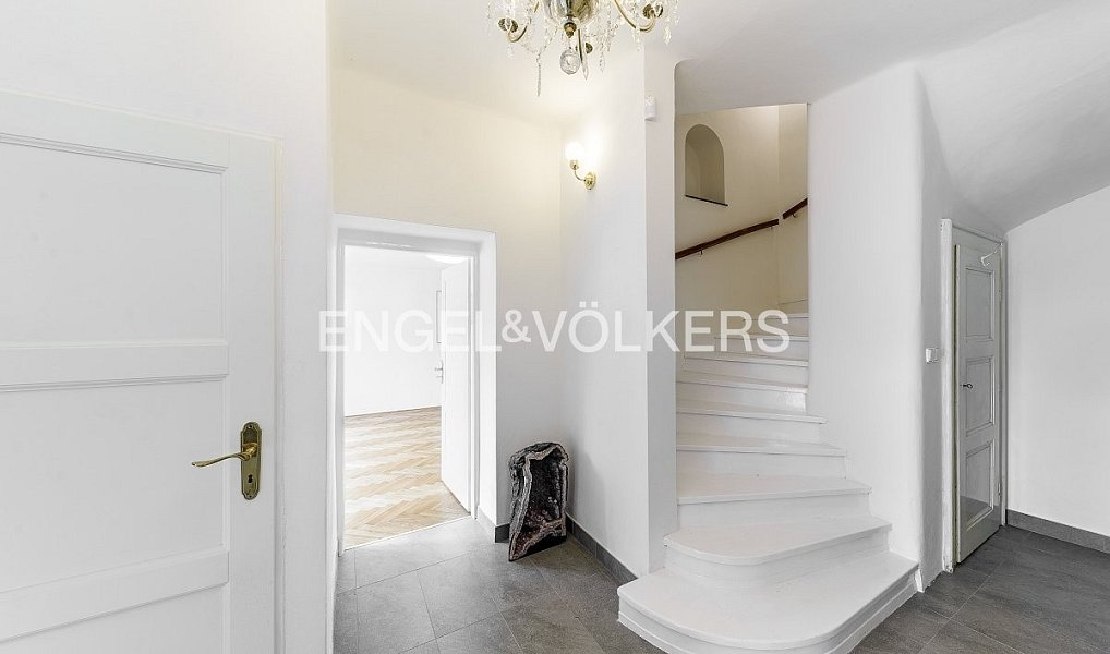 Pronájem domu 140 m² s pozemkem 218 m², Praha – náhled fotky 6