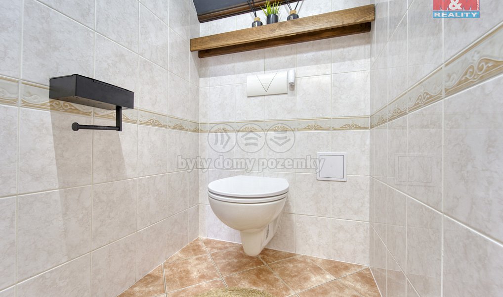 Prodej bytu 4+kk 100 m², Králův Dvůr – náhled fotky 15