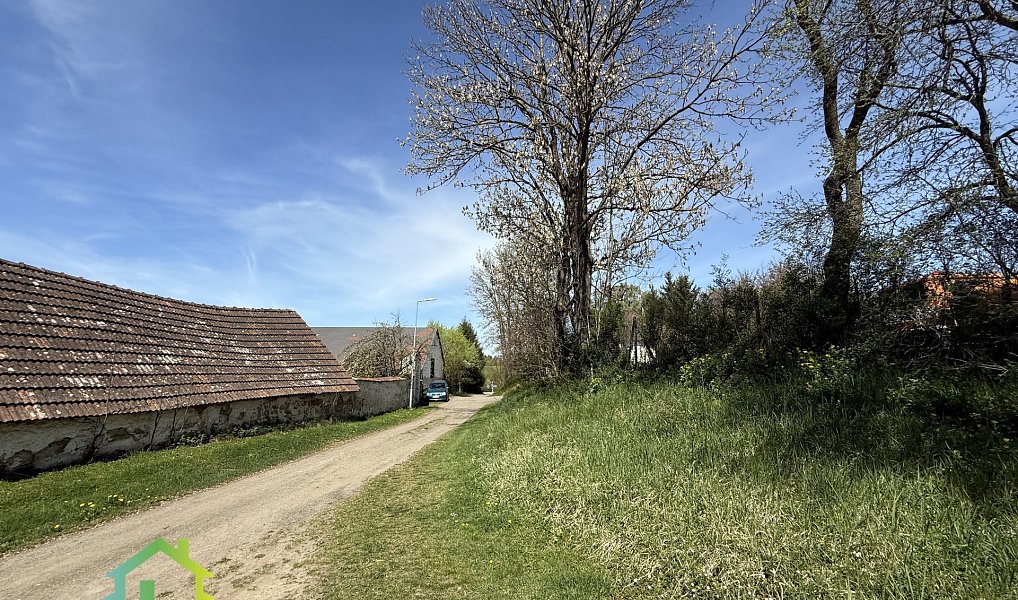 Prodej stavebního pozemku 1 000 m², Opařany – náhled fotky 9