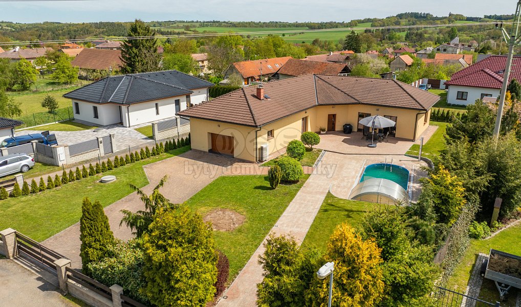 Prodej domu 196 m² s pozemkem 1 242 m², Václavice – náhled fotky 28