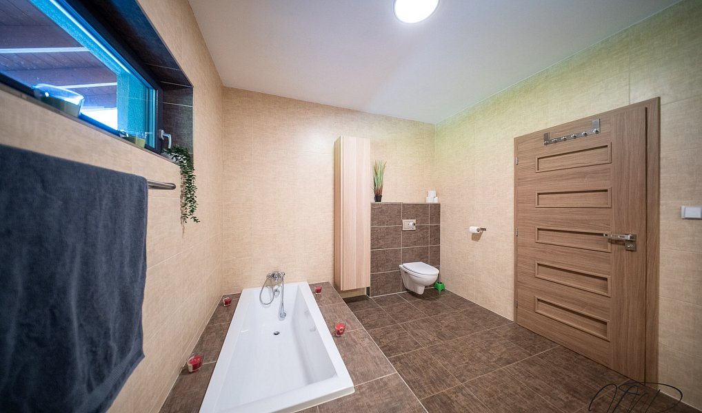 Prodej domu 151 m² s pozemkem 840 m², Pardubice – náhled fotky 16