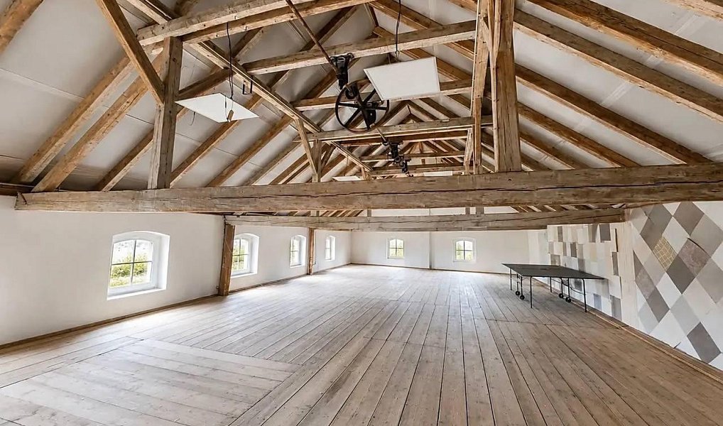 Pronájem domu 1 300 m² s pozemkem 1 022 m², Praha – náhled fotky 21