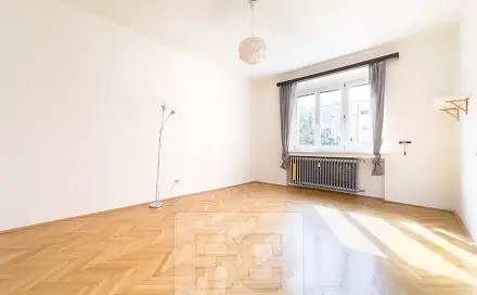 Pronájem bytu 1+1 32 m², Lucemburská, Praha 3 - Žižkov