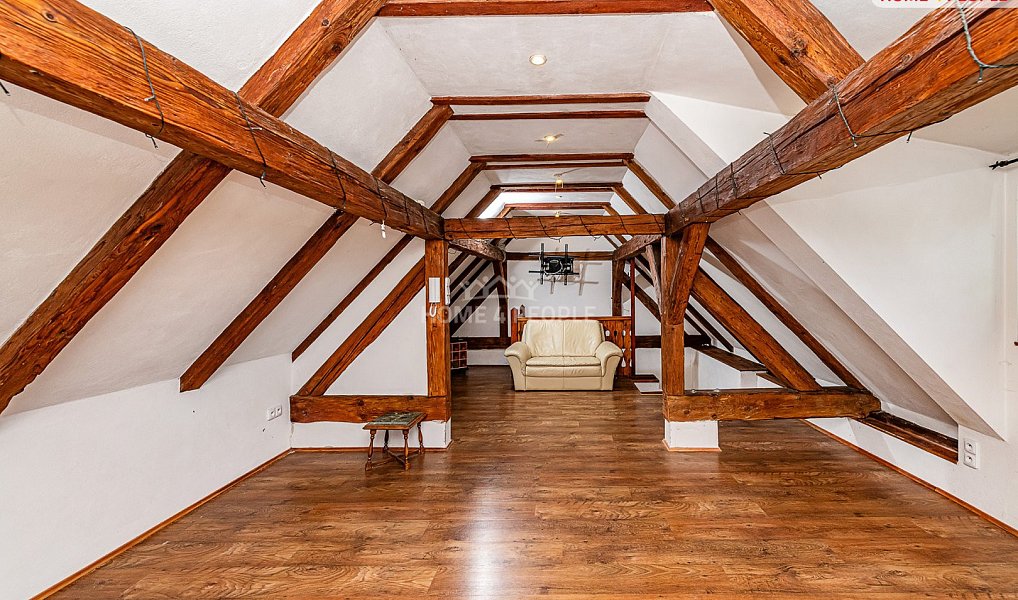 Prodej domu 190 m² s pozemkem 1 084 m², Vysoký Chlumec – náhled fotky 29