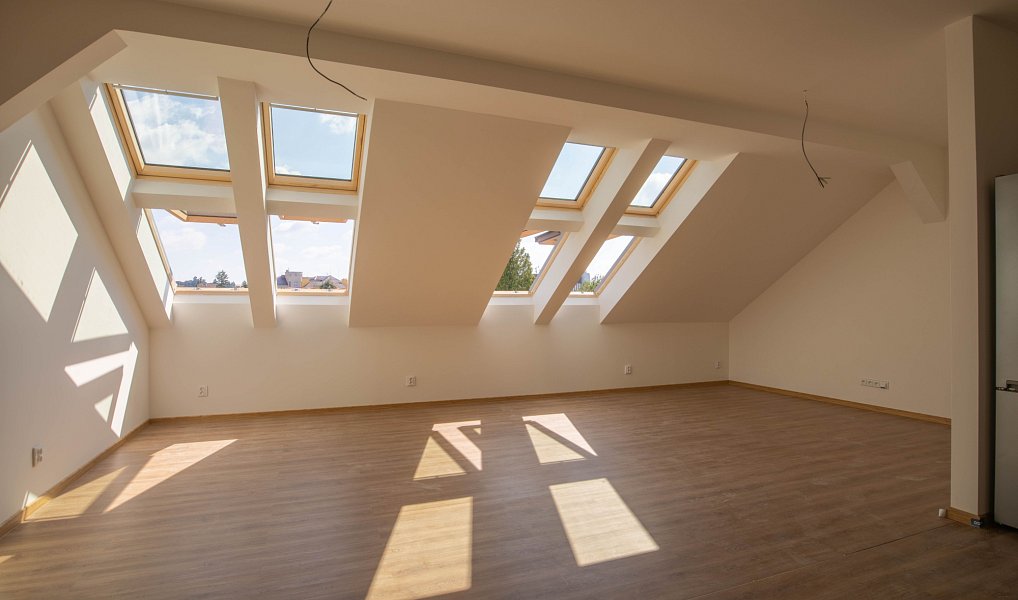Pronájem bytu 1+kk 63 m², Říčany – náhled fotky 11