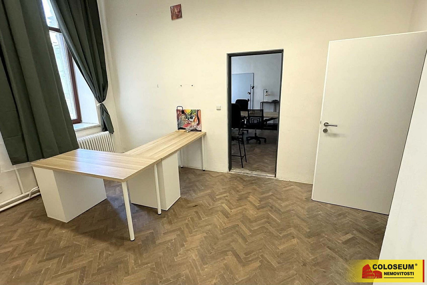 Pronájem kanceláře 99 m² – fotografie 2