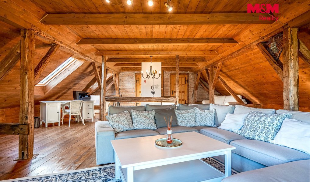 Prodej domu 279 m² s pozemkem 5 839 m², Volary – náhled fotky 3