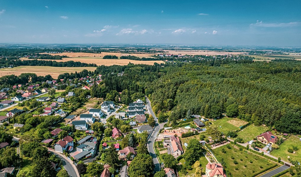 Prodej stavebního pozemku 924 m², Babice – náhled fotky 5