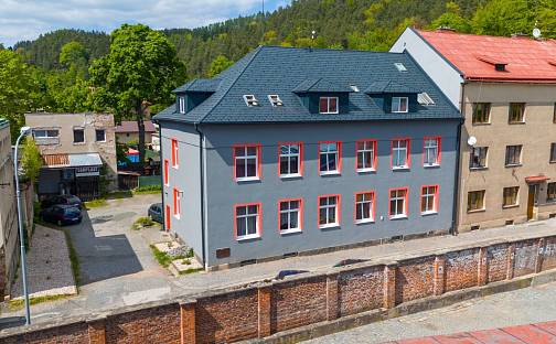 Pronájem bytu 1+1 32 m², Dr. Teuchmanna, Úpice, okres Trutnov