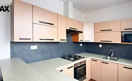 Pronájem bytu 3+1 73 m², Lužní, Hodonín