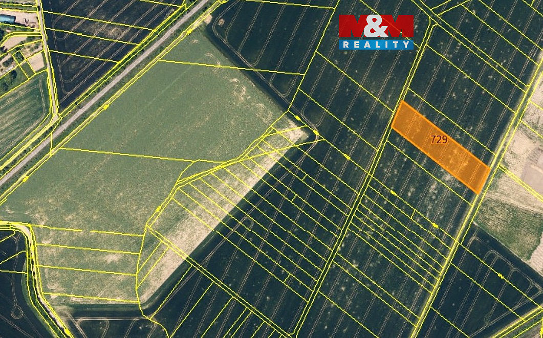 Prodej pole 2 517 m²