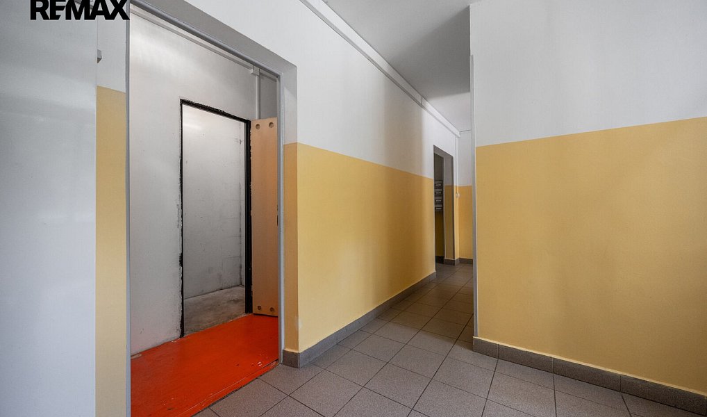 Prodej bytu 3+1 68 m², Praha – náhled fotky 27